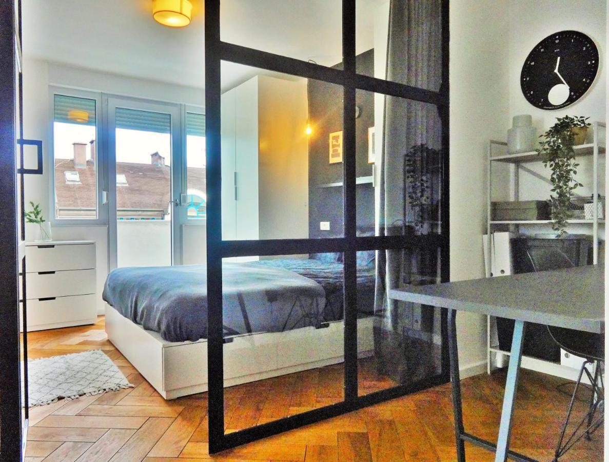 Poet'S Street Apartment Zagabria Esterno foto